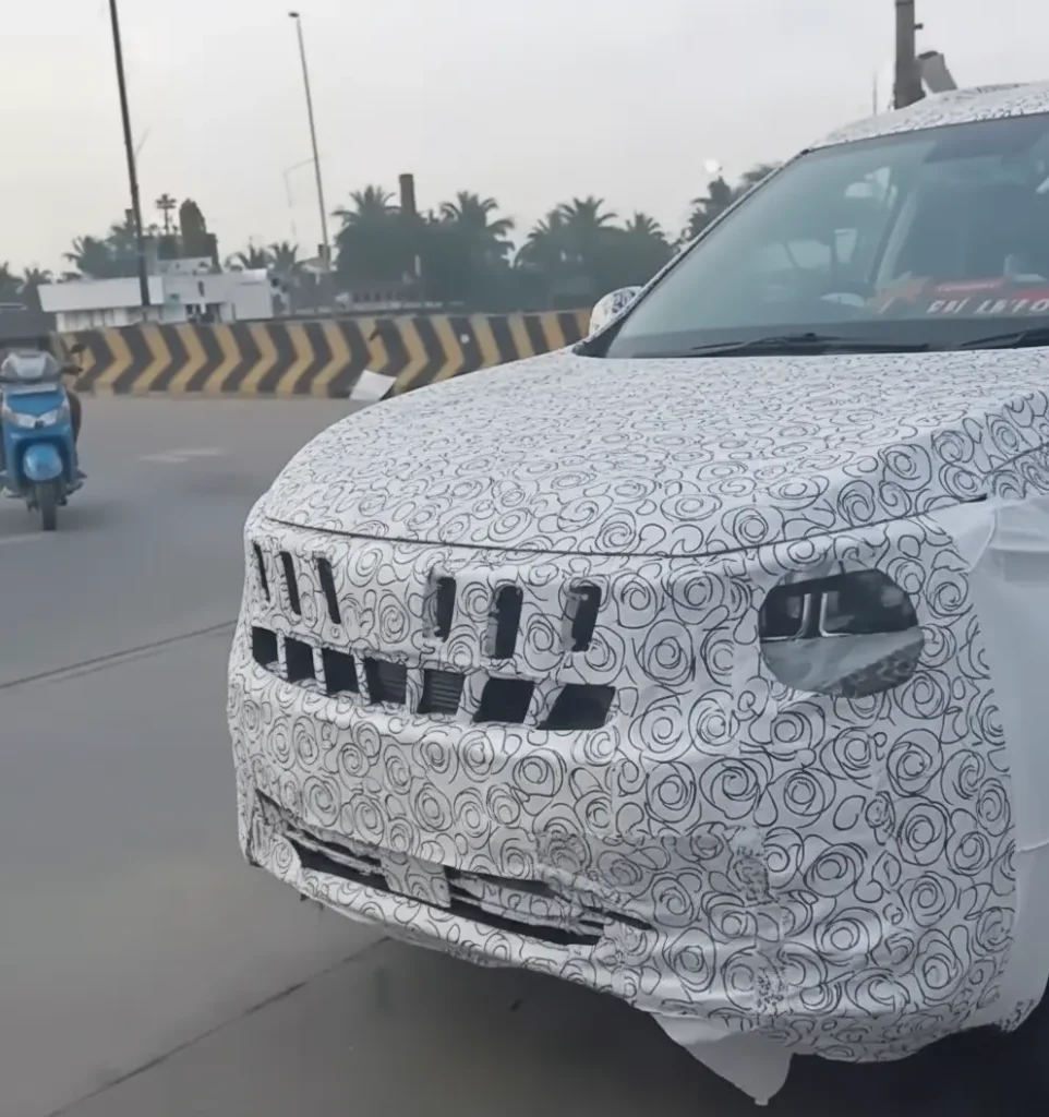 New Mahindra XUV700 Facelift Revealed: 5 Key Upgrades 2 f2687c91 b268 4282 adba d416302872e3 2