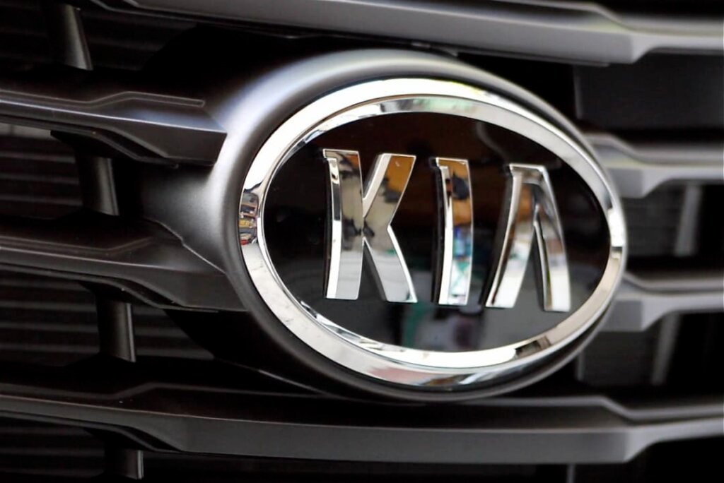 Kia Achieves Best U.S. Sales Quarter Ever: Electrified Vehicles, Sedans & SUVs Drive Growth 1 Kia Achieves Best U.S. Sales
