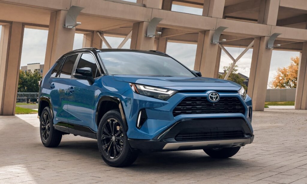 2025 Toyota RAV4 Lease Deals for October: Get Base LE for $309/Month – Last Chance for Non-Hybrid! 1 RAV4