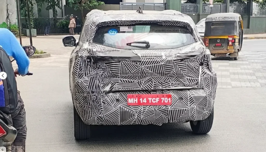 Tata Punch Facelift 2025 Spied Testing in India – New Features, Interiors, Launch Timeline 6 4