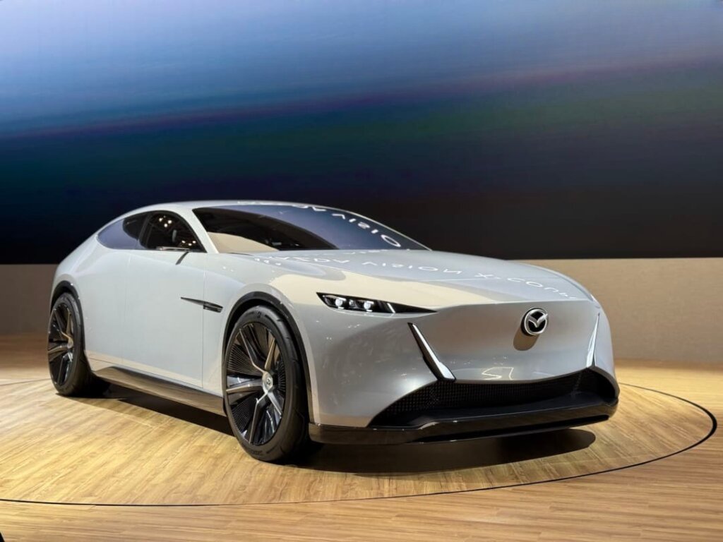 Mazda Vision X-Coupe Revealed: Wankel Hybrid with Mobile Carbon Capture Cleans Air “The More You Drive” 1 Mazda