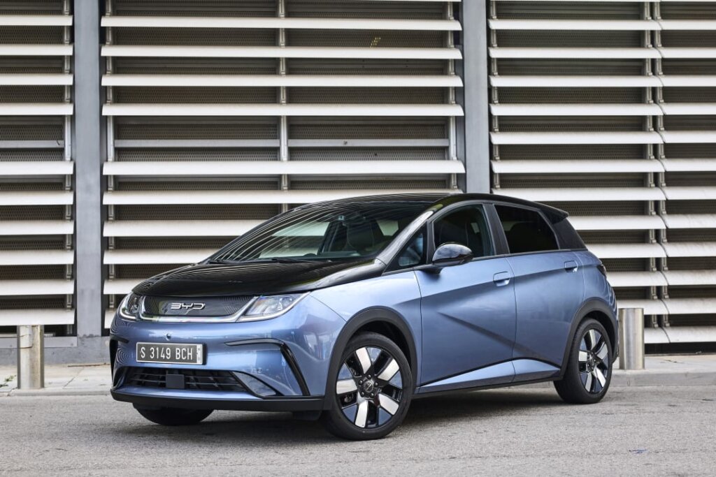 China EV Giants : Affordable Cars Priced at $20,000 Are Coming to Challenge US Automakers 1 China EV Giants