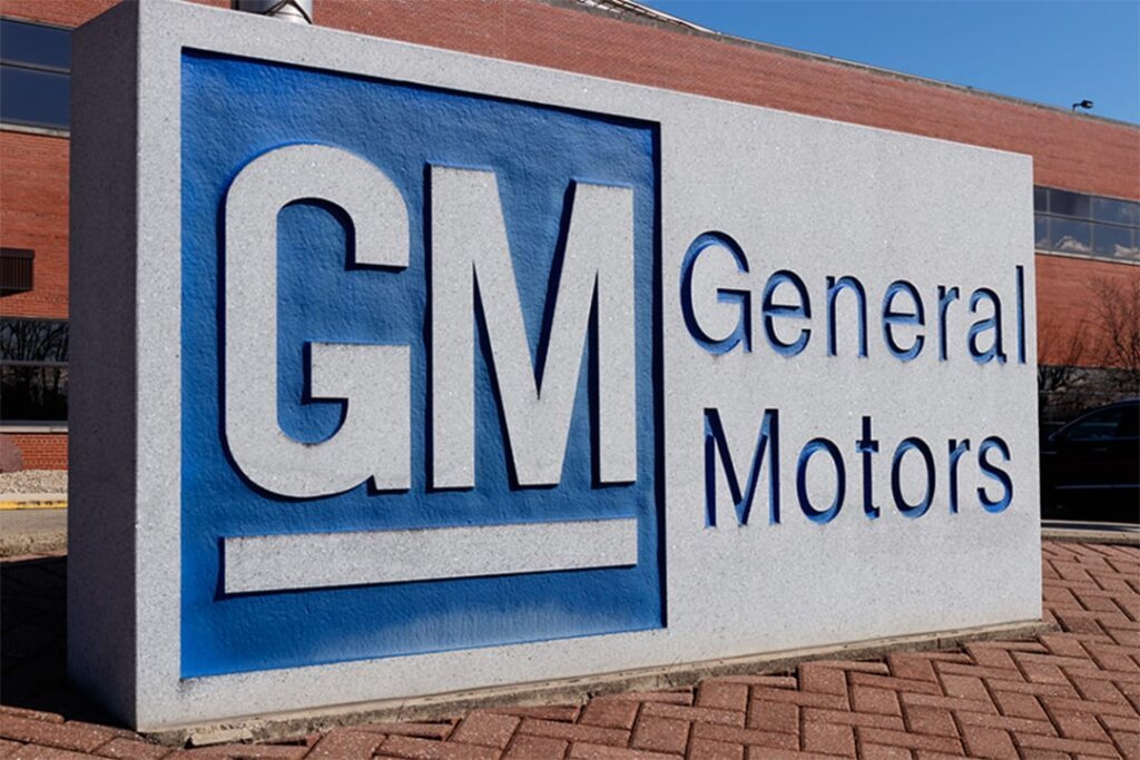 General Motors Ends Next-Gen Hydrogen Fuel Cell Development to Double Down on EVs 1 General Motors