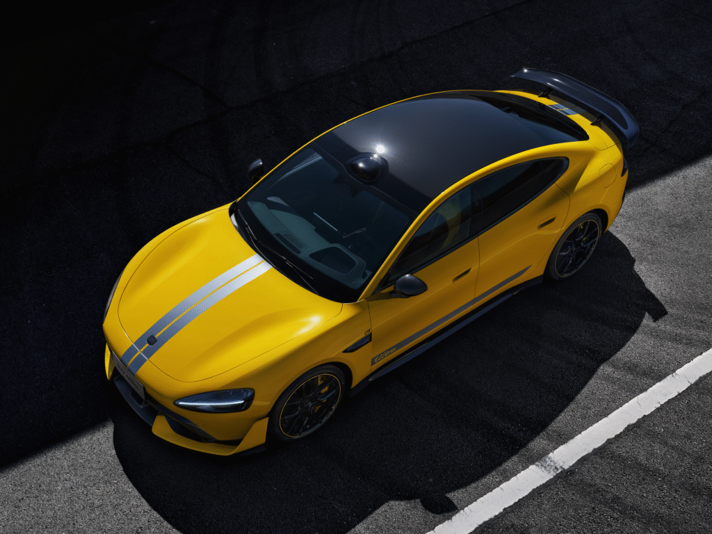 Xiaomi SU7 Ultra Beats Tesla Model S Plaid in Drag Race: A New EV Speed King? 3 image 123