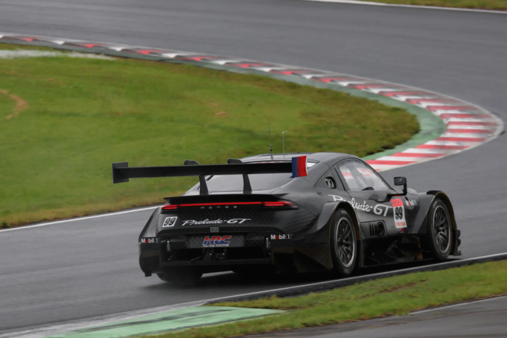 Honda Unveils 650-HP Prelude GT500 Race Car to Challenge Supra and Z 3 image 19