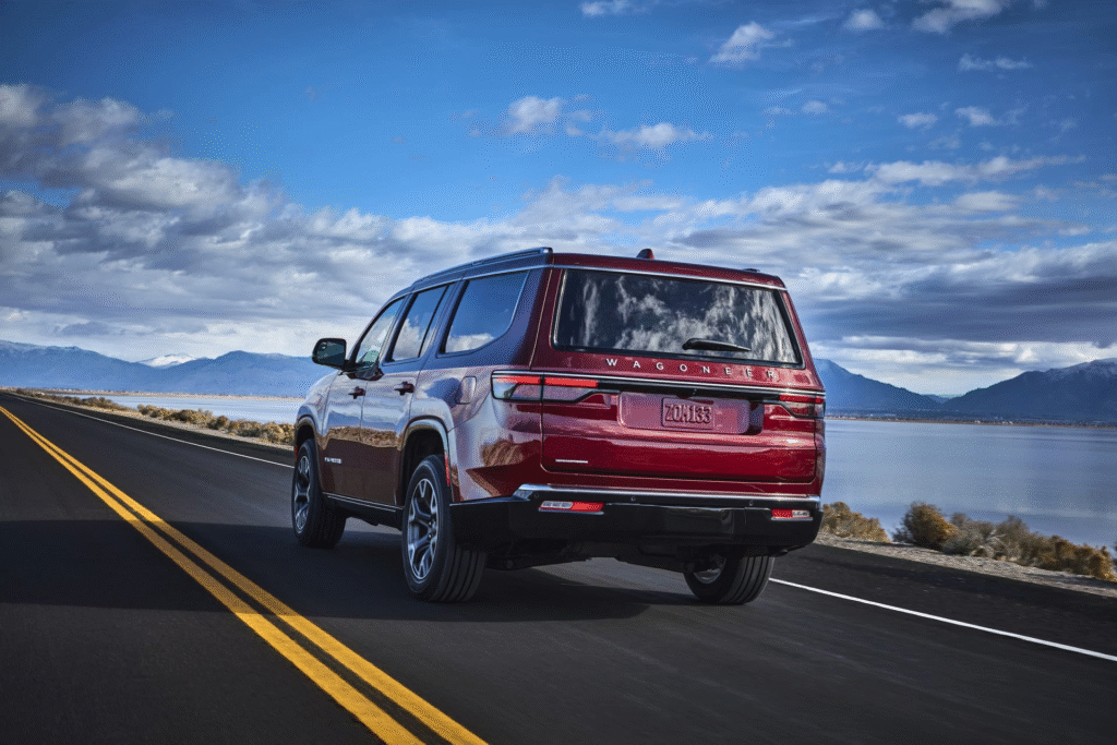 Wagoneer killed by Jeep, Nameplate: All Full-Size SUVs to Be Grand Wagoneer for 2026 2 image 259
