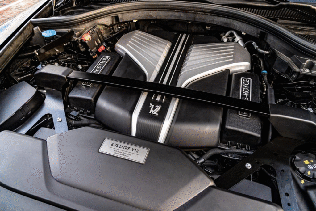 2024 Rolls-Royce Cullinan Auction: Rare Orange Interior, 24-inch Vossen Wheels, Under 6,000 Miles 4 image 283