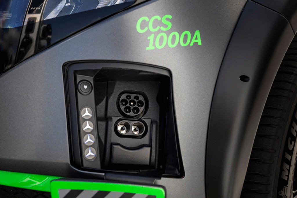 Mercedes-Benz Unveils ELF: Experimental EV Charging Vehicle Tests Megawatt, Bidirectional, & Wireless Tech 6 image 386