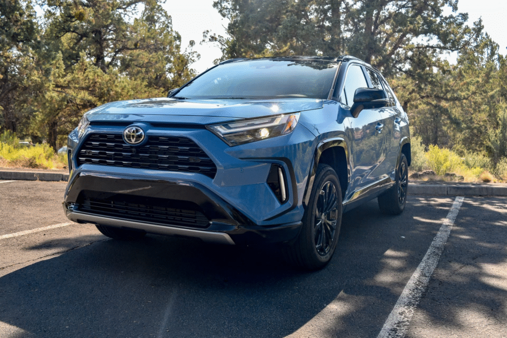 Toyota RAV4 Still Outselling Rivals Even As It Nears Replacement: Sales Up 16.9% 2 image 40