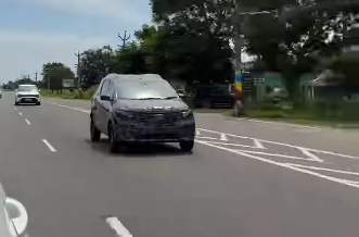 Upcoming Nissan MPV Spied Testing – New Compact 7-Seater Coming in 2026 3 image 654