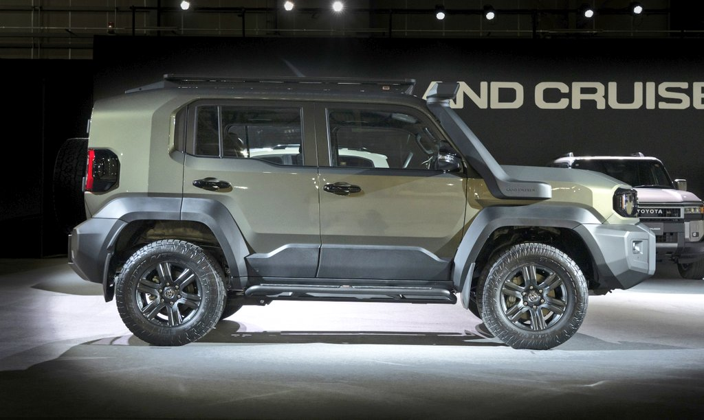 Toyota Land Cruiser FJ Is Coming! The ₹35–40 Lakh Mini Fortuner SUV India Can’t Wait For 4 image 666