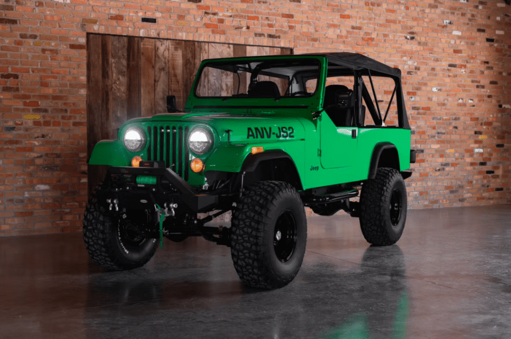 Jeep CJ-8 Scrambler Restomod by Blacksmith Garage: Python Green, Full Leather, Auction Oct 25 1 Jeep CJ-8
