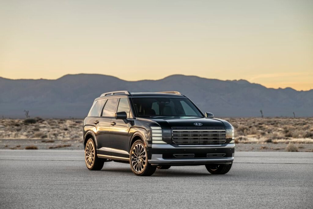 2026 Hyundai Palisade Hybrid MPG: Official 35 MPG Highway & 329 HP Crushes V6 in Efficiency and Power 1 2026 Hyundai Palisade