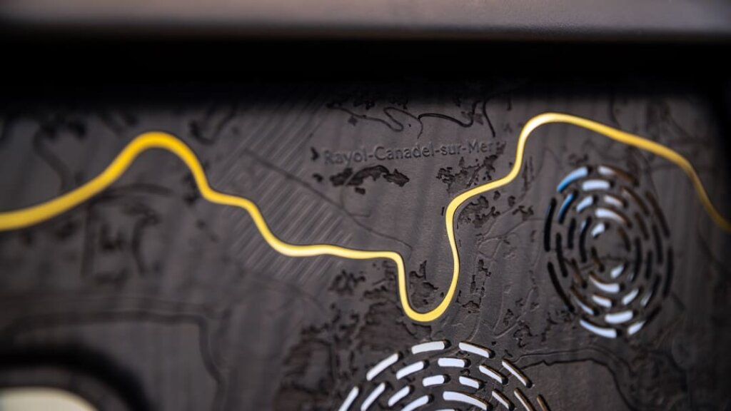 Rolls-Royce Celebrates Phantom 100th Anniversary with Most Elaborate Woodwork Ever – Featuring Gold Leaf & 3D Marquetry 1 Rolls-Royce