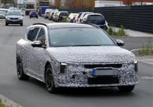 Read more about the article Kia’s Next Big Reveal Spotted Testing In Europe — Could This Be The New Family Car Revolution?