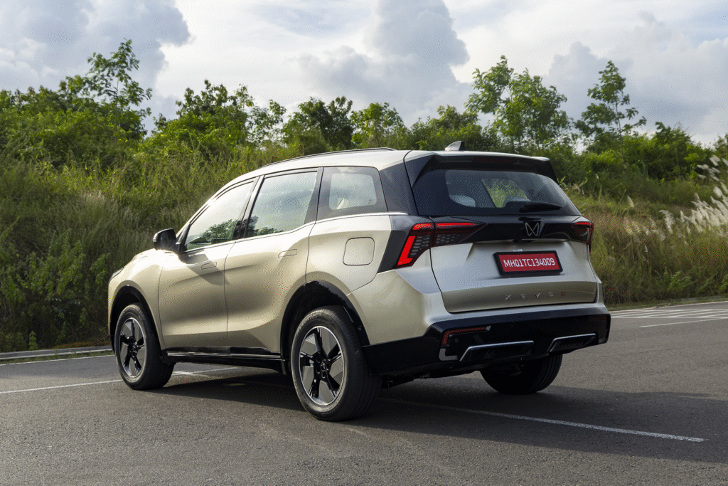 MAHINDRA XEV 9S RUNNING COST: SAVE ₹1.5 LAKH EVERY YEAR VS DIESEL 4 image 1005