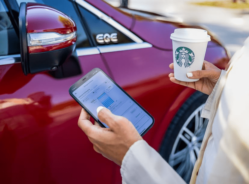 Mercedes Benz 400 kW fast charging Supports NACS and CCS Plugs for All EVs 2 Mercedes Benz 400 kW fast charging