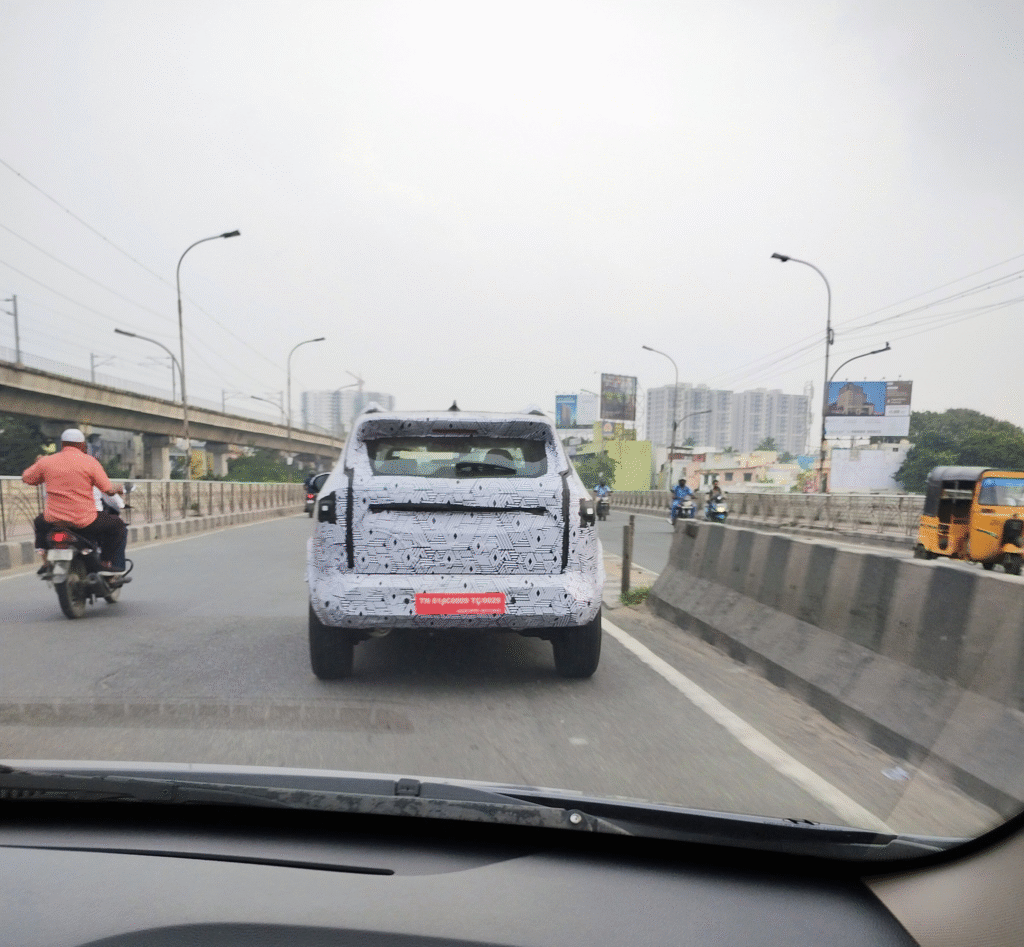 The Legend Returns – New Renault Duster Spied in India with Massive Upgrades 5 image 1058