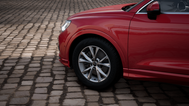 Audi Just Launched 3 New "Signature" SUVs – The Q5's New Wheels Look Incredible! 4 image 491