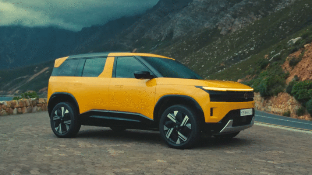 Tata's New Sierra Trailer is Here – The 3-Screen Interior is Insane! 9 image 579