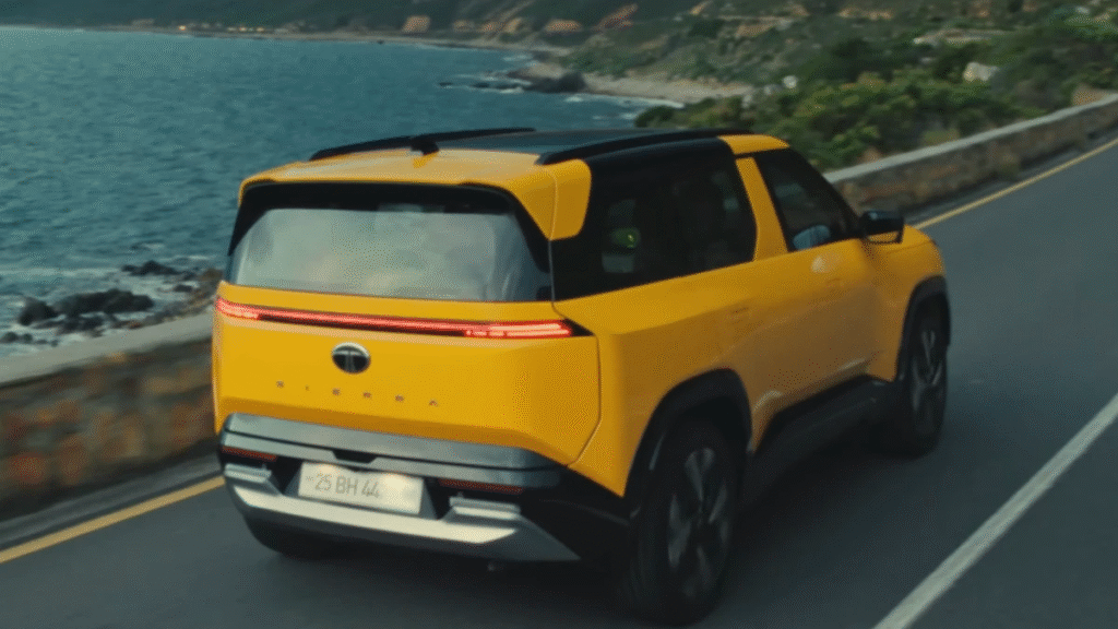 Tata's New Sierra Trailer is Here – The 3-Screen Interior is Insane! 10 image 580