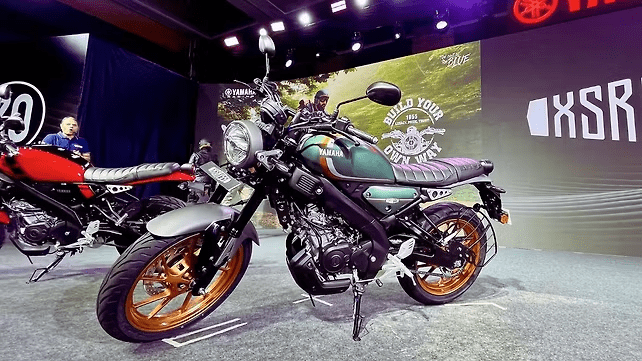 The R15's Stunning Retro Twin is Finally Here (And It's Only ₹1.49 Lakh) 5 image 612