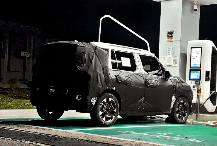 Kia's Newest SUV is a Flop. Here's Their "Plan B" (It's an EV). 3 image 678