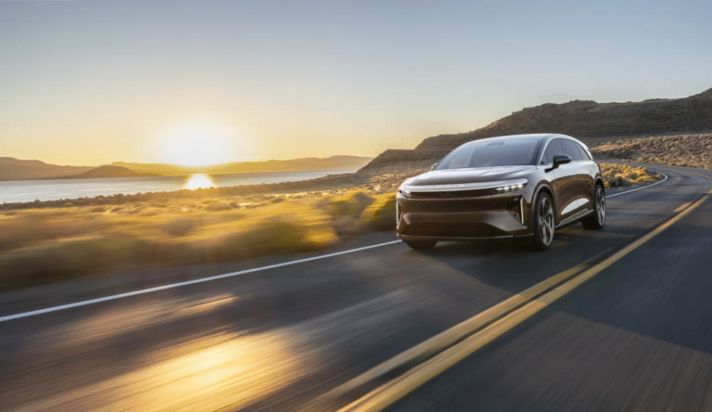 Lower Lucid Gravity Touring price Unveiled at LA Auto Show 2 image 903