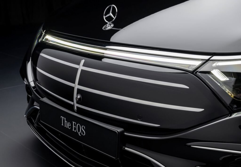 Mercedes-Benz EVs Are on Fire Sale Right Now, With Up to $50,000 Off on EQS and EQE Models 1 Mercedes-Benz EVs Are on Fire Sale